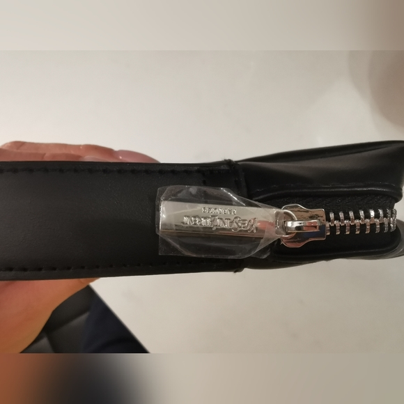 YSL Makeup Bag - Picture 4 of 5